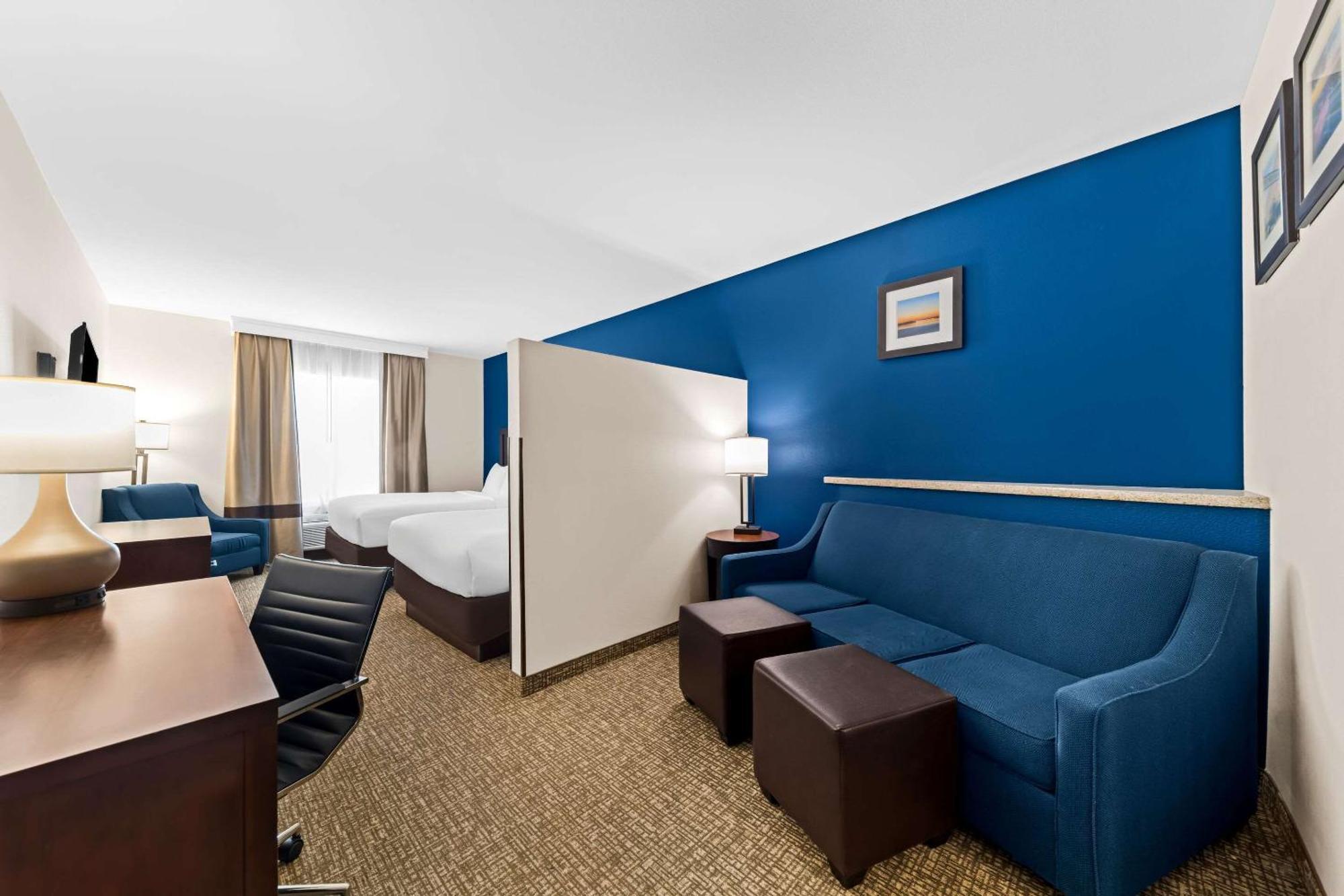 Comfort Inn & Suites Near Lake Lewisville Corinth Eksteriør billede